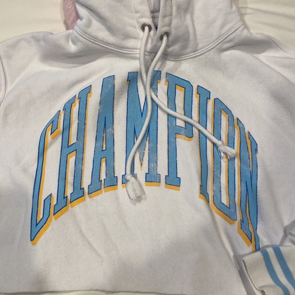Champion Cropped Sweatshirt - Picture 2 of 4